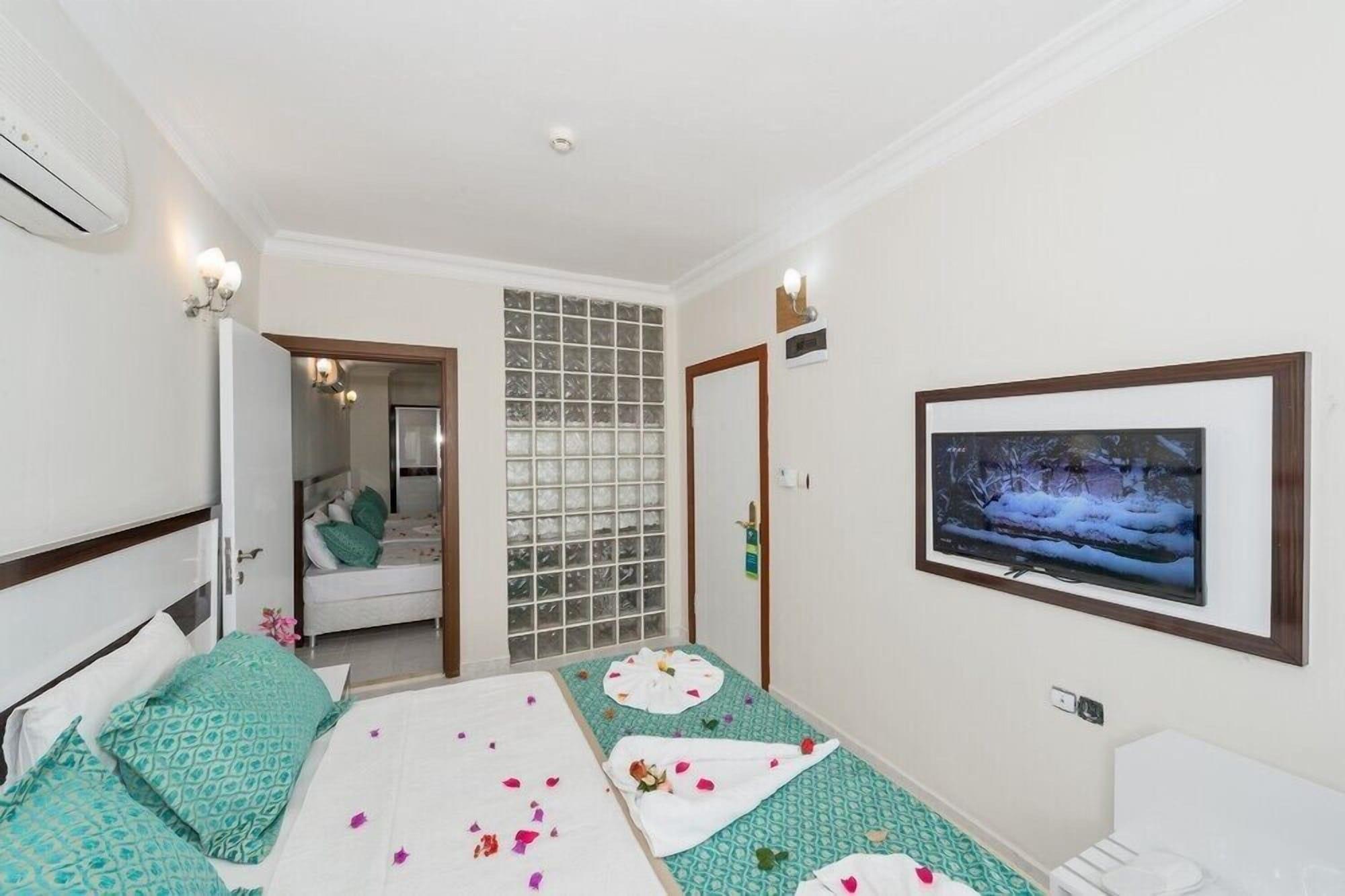 Otel Carpe Diem Gold Finike Exteriér fotografie